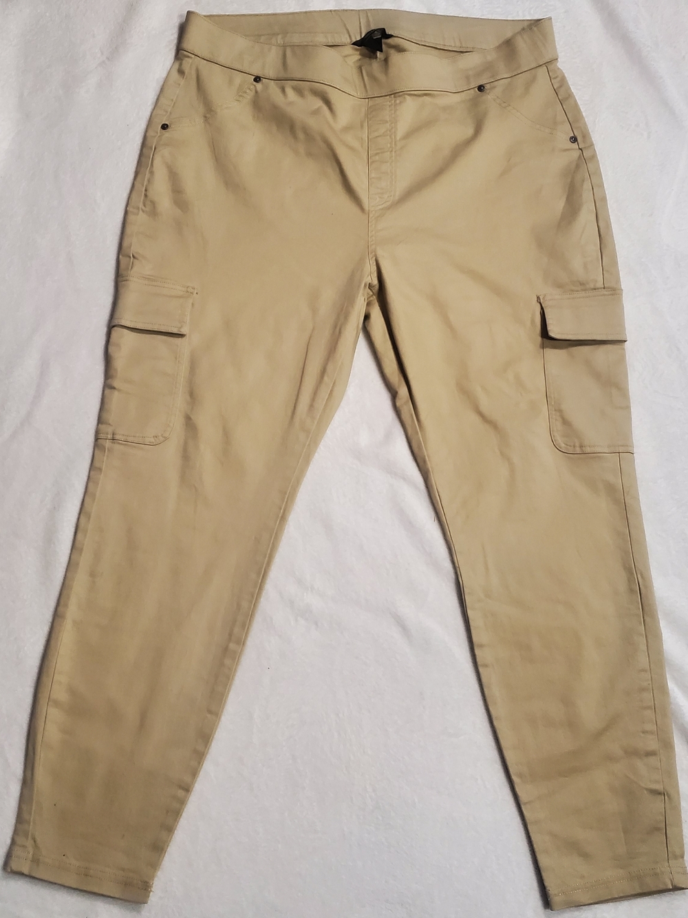 Vera Wang Tan Cargo Pants with Side Pockets